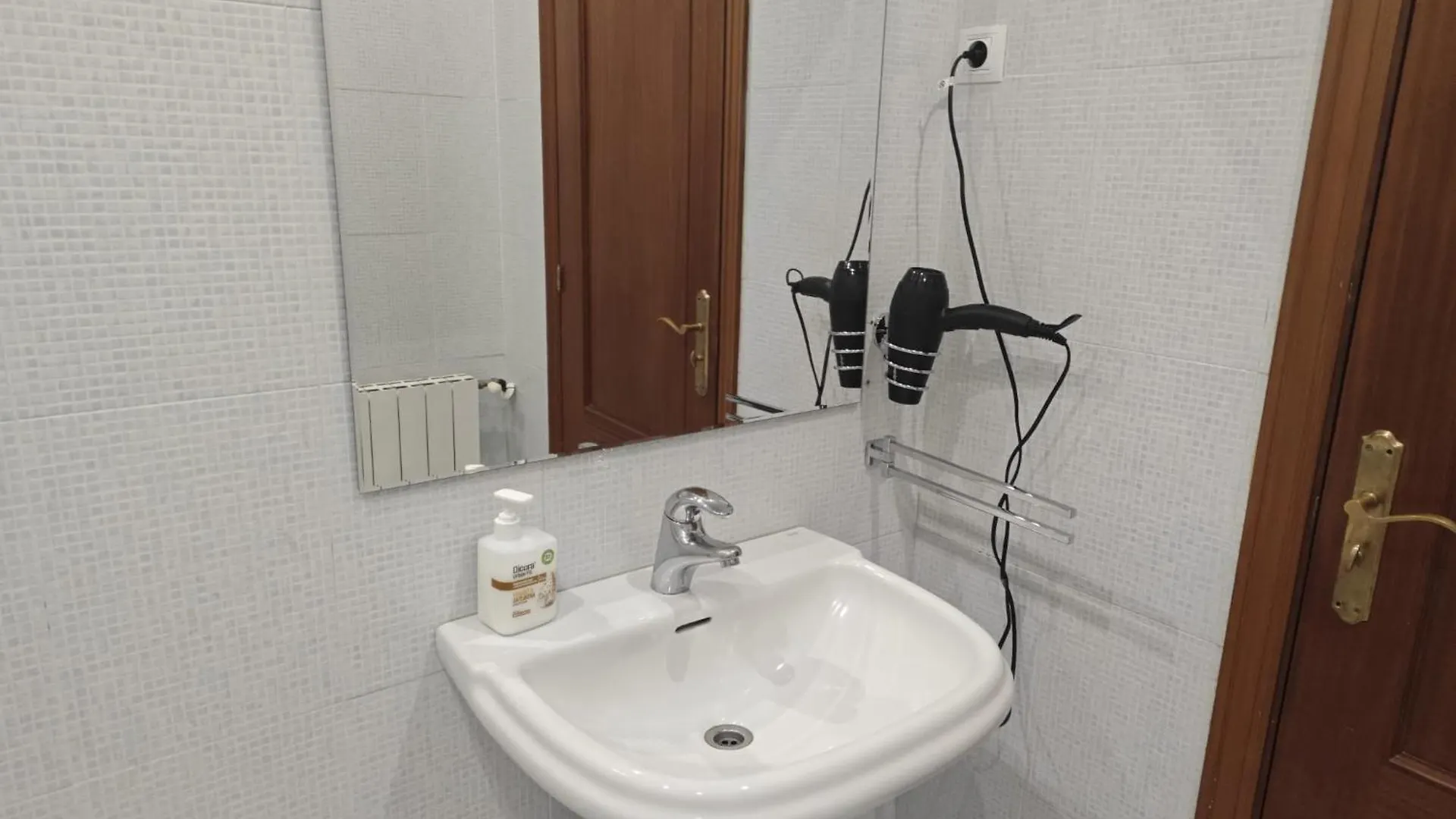 Apartamento Piso Centrico En Bilbao 0*,